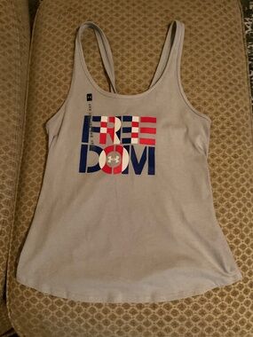 UNDER ARMOUR FREEDOM LOOSE TANK XL NWT